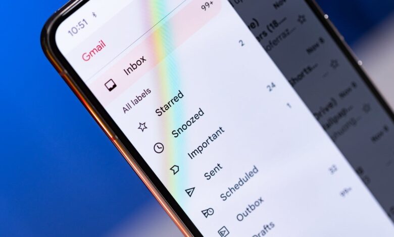 Gmail-App auf einem Smartphone – vor dem Löschen Daten sichern